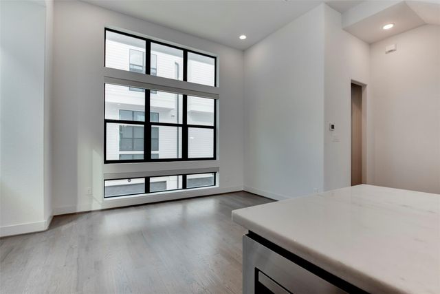 2928 Lamar Street, Houston, TX 77003