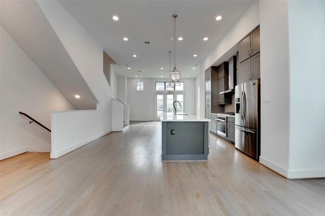 2928 Lamar Street, Houston, TX 77003