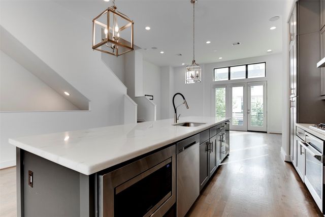 2928 Lamar Street, Houston, TX 77003