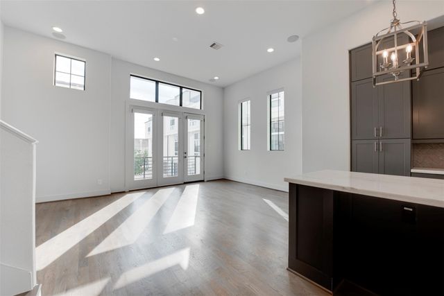 2928 Lamar Street, Houston, TX 77003