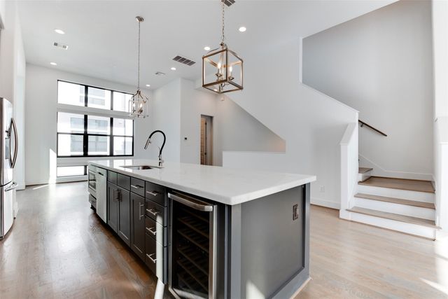 2928 Lamar Street, Houston, TX 77003