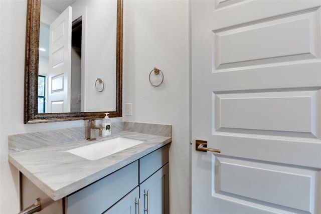 2928 Lamar Street, Houston, TX 77003