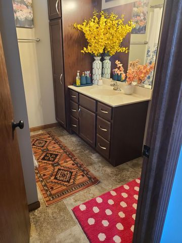 3365 Maple Leaf Loop S, Fargo, ND 58104