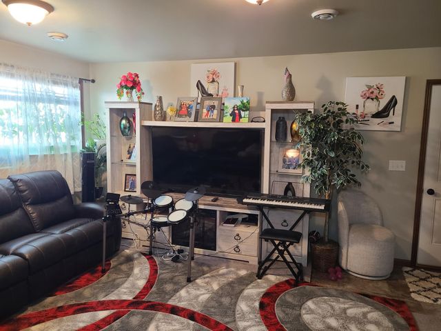 3365 Maple Leaf Loop S, Fargo, ND 58104