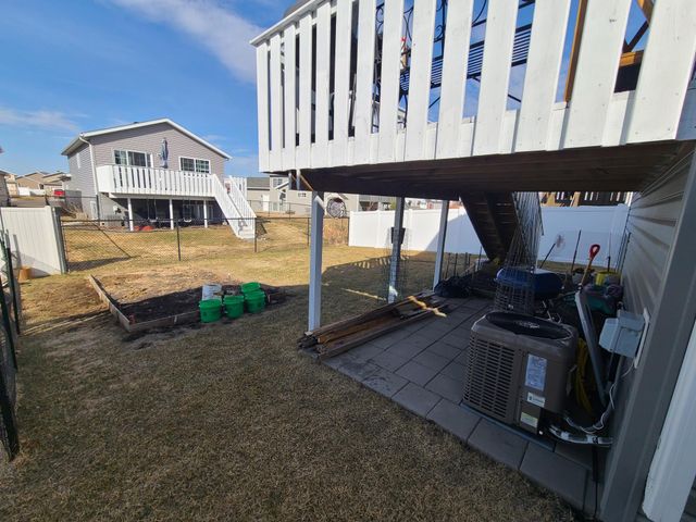 3365 Maple Leaf Loop S, Fargo, ND 58104