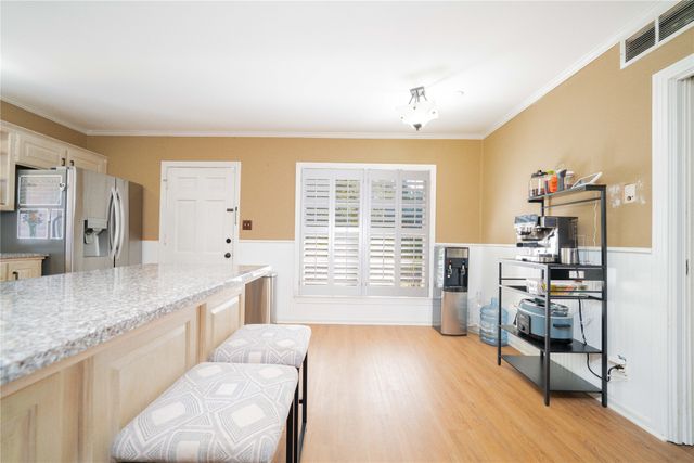 1900 W Hoyt Drive, Longview, TX 75601