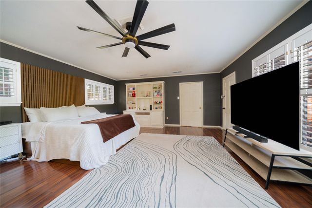 1900 W Hoyt Drive, Longview, TX 75601