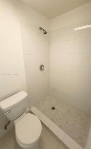 785 NW 76th St B, Miami, FL 33150