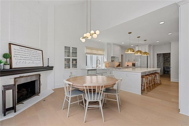 12509 King Street, Overland Park, KS 66213