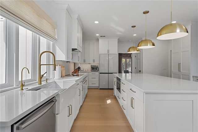 12509 King Street, Overland Park, KS 66213