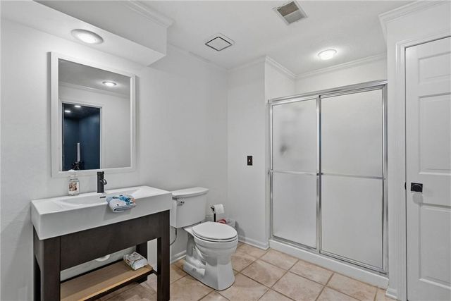 12509 King Street, Overland Park, KS 66213