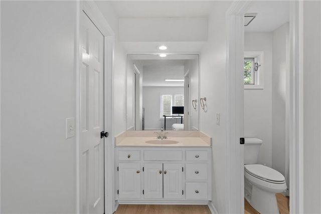 12509 King Street, Overland Park, KS 66213
