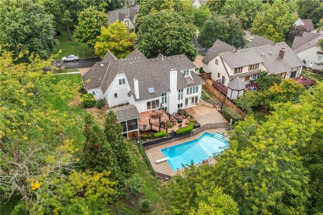 12509 King Street, Overland Park, KS 66213
