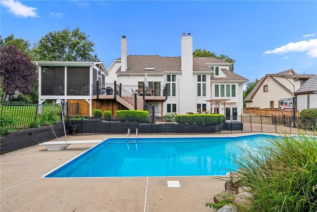 12509 King Street, Overland Park, KS 66213