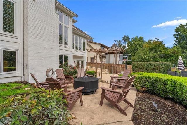 12509 King Street, Overland Park, KS 66213