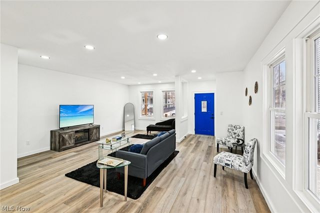 1828 W 57th Street, Cleveland, OH 44102