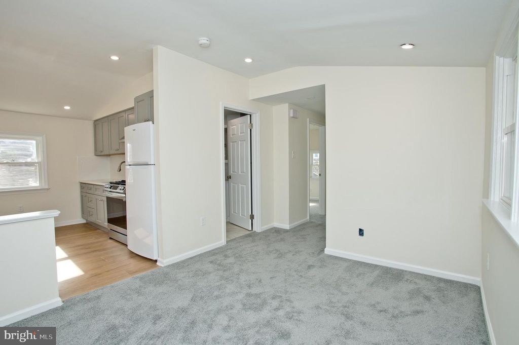 2530 2ND FLOOR CHESTNUT AVE, Ardmore, PA 19003