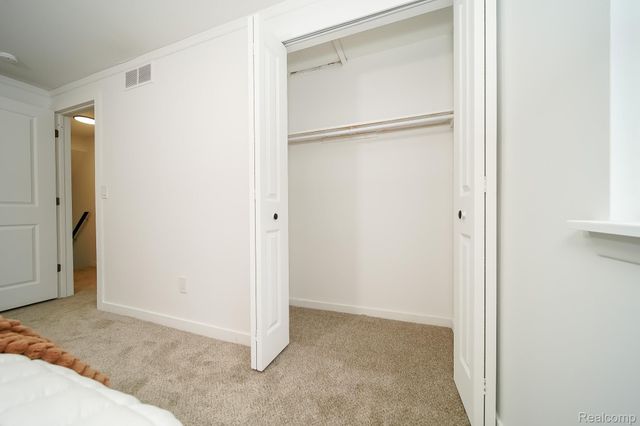 819 Woodingham Avenue, Waterford Charter Township, MI 48328
