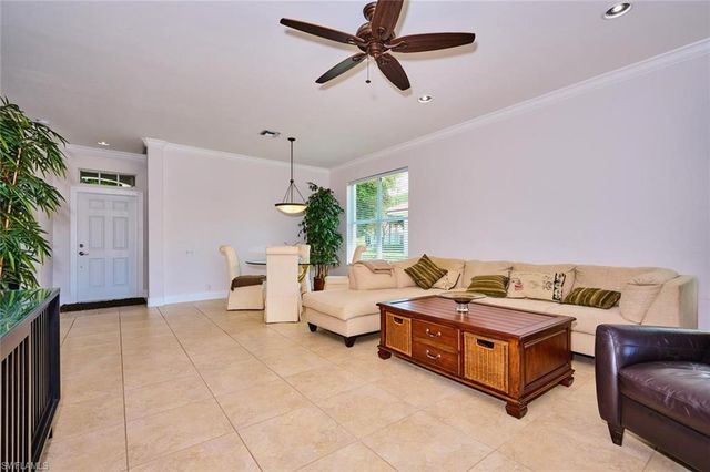 8913 Bristol BEND, Fort Myers, FL 33908