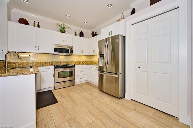 8913 Bristol BEND, Fort Myers, FL 33908