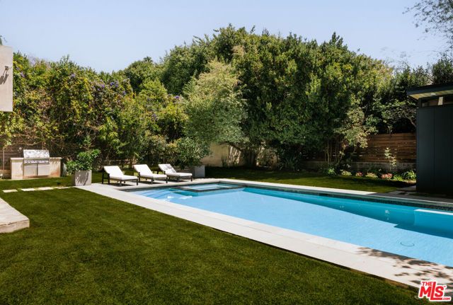 212 S Saltair Avenue, Los Angeles, CA 90049