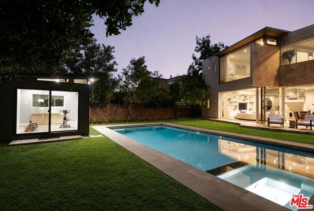 212 S Saltair Avenue, Los Angeles, CA 90049