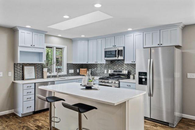 25985 Smithtown Road, Shorewood, MN 55331