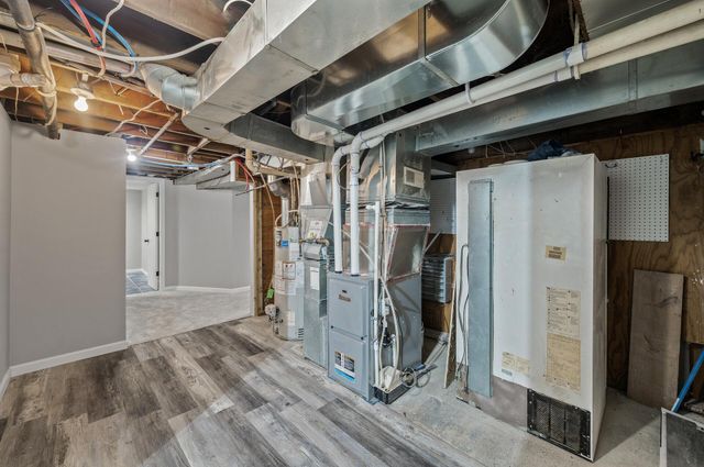 25985 Smithtown Road, Shorewood, MN 55331