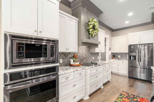 77 Alteza Drive, Hot Springs Village, AR 71909