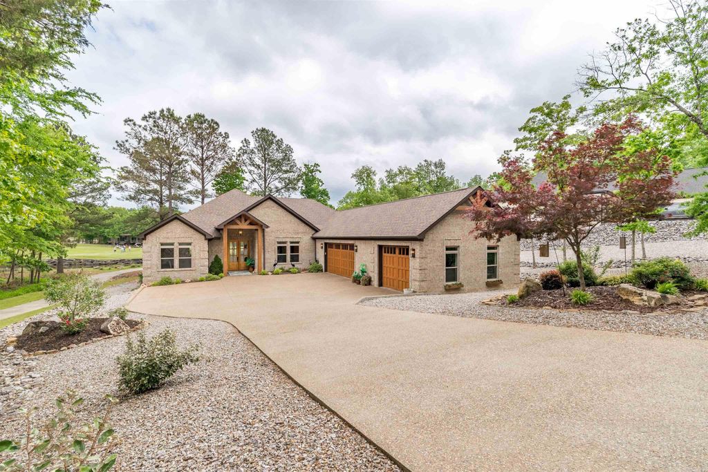 77 Alteza Drive, Hot Springs Village, AR 71909
