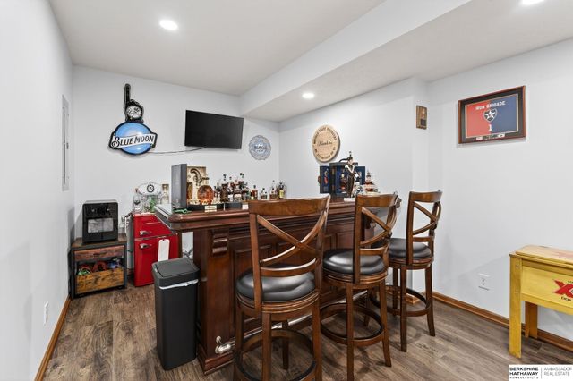 2009 Aberdeen Drive, Papillion, NE 68133