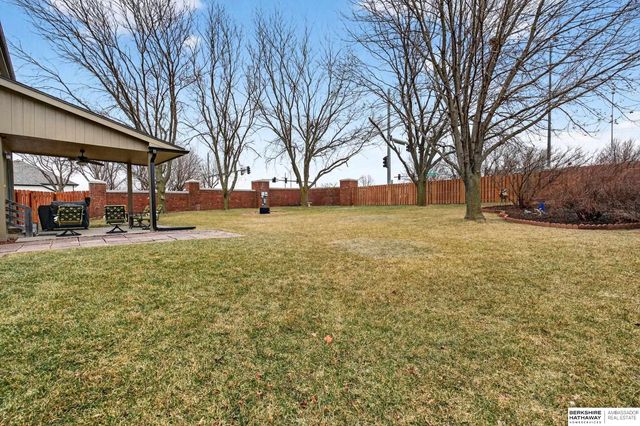 2009 Aberdeen Drive, Papillion, NE 68133