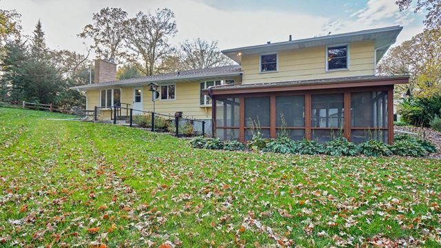 3081 Laverne Court N, Lake Elmo, MN 55042