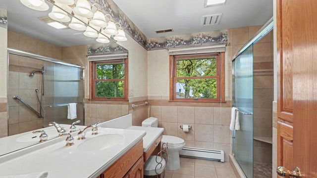3081 Laverne Court N, Lake Elmo, MN 55042
