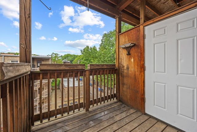 1223 E Hyde Park Boulevard 3, Chicago, IL 60615