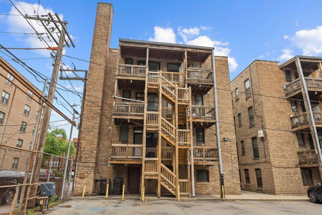 1223 E Hyde Park Boulevard 3, Chicago, IL 60615