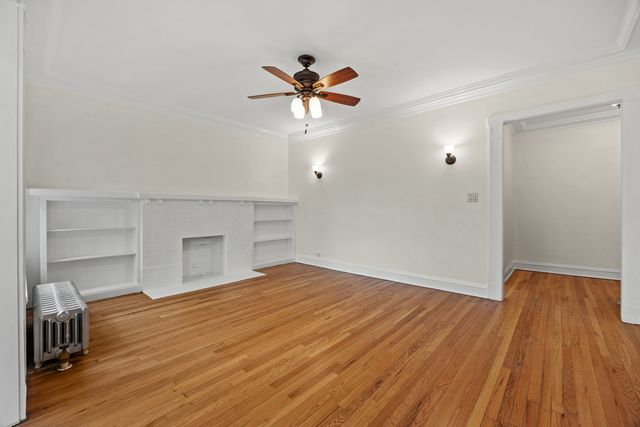 1223 E Hyde Park Boulevard 3, Chicago, IL 60615