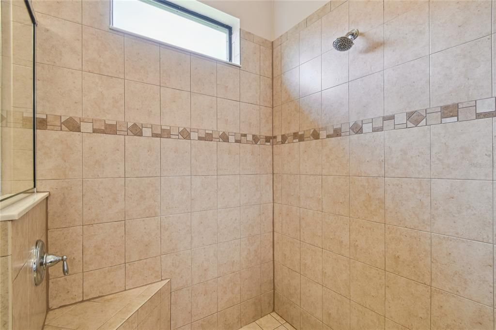Image 37 of property listing at 448 FOUNTAIN VALLEY LN, Poinciana, FL 34759