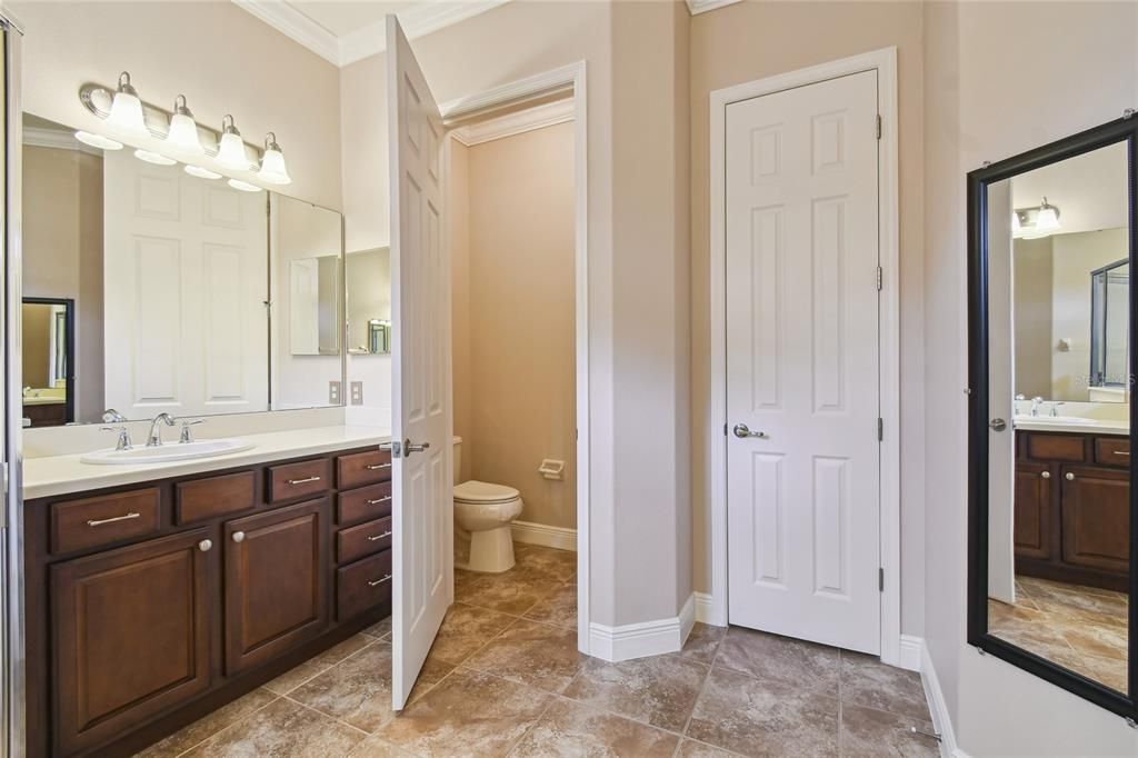 Image 38 of property listing at 448 FOUNTAIN VALLEY LN, Poinciana, FL 34759