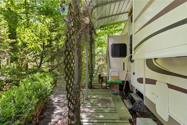 110 & 112 Whitby Way, Westminster, SC 29693