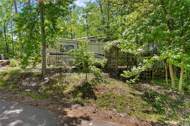 110 & 112 Whitby Way, Westminster, SC 29693