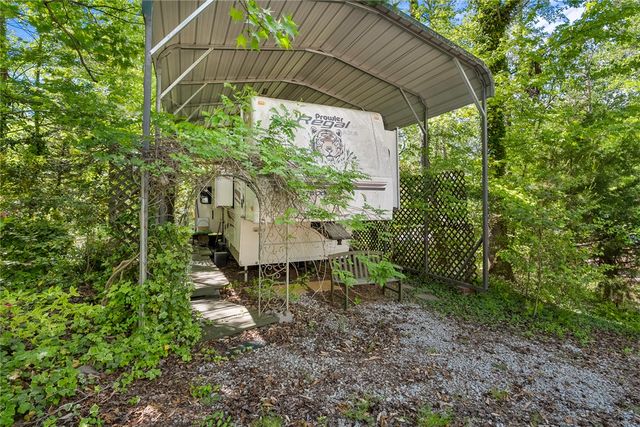 110 & 112 Whitby Way, Westminster, SC 29693