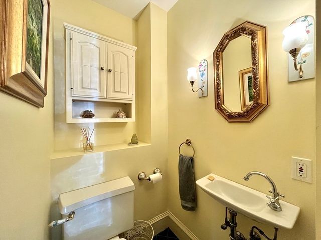 37 Gleason St, Medford, MA 02155