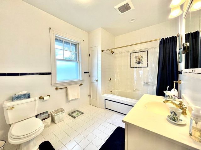 37 Gleason St, Medford, MA 02155