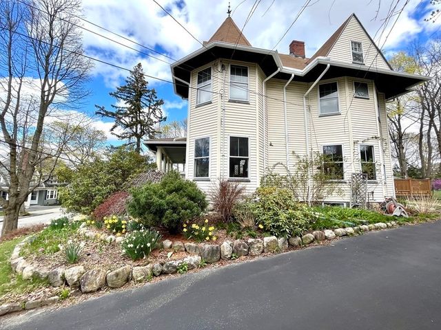 37 Gleason St, Medford, MA 02155