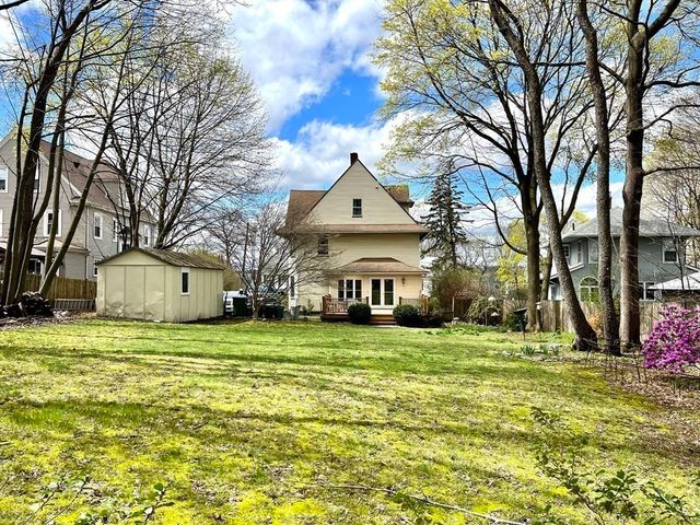 37 Gleason St, Medford, MA 02155