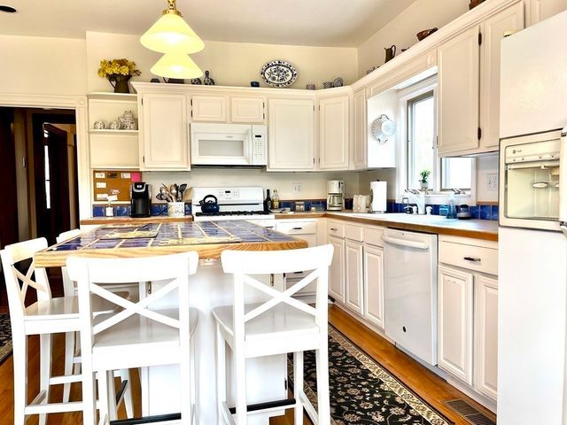 37 Gleason St, Medford, MA 02155