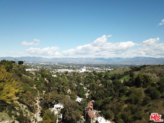 3895 N Hopevale Drive, Sherman Oaks (los Angeles), CA 91403