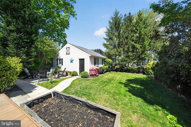 37 RIDLEY AVE, Aldan, PA 19018