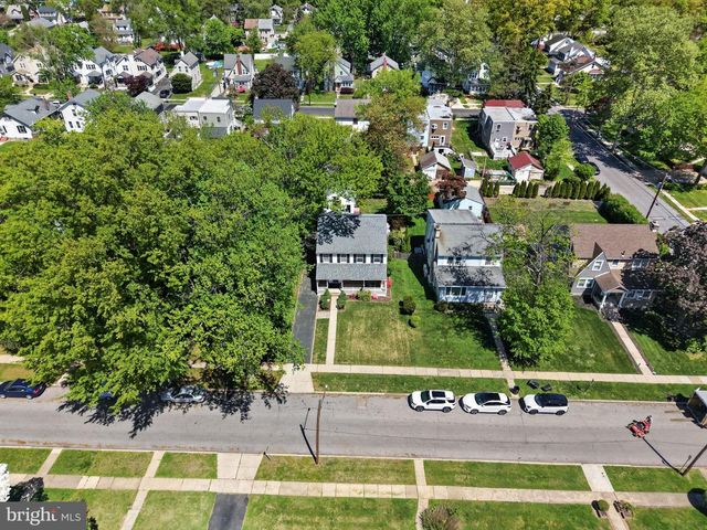 37 RIDLEY AVE, Aldan, PA 19018